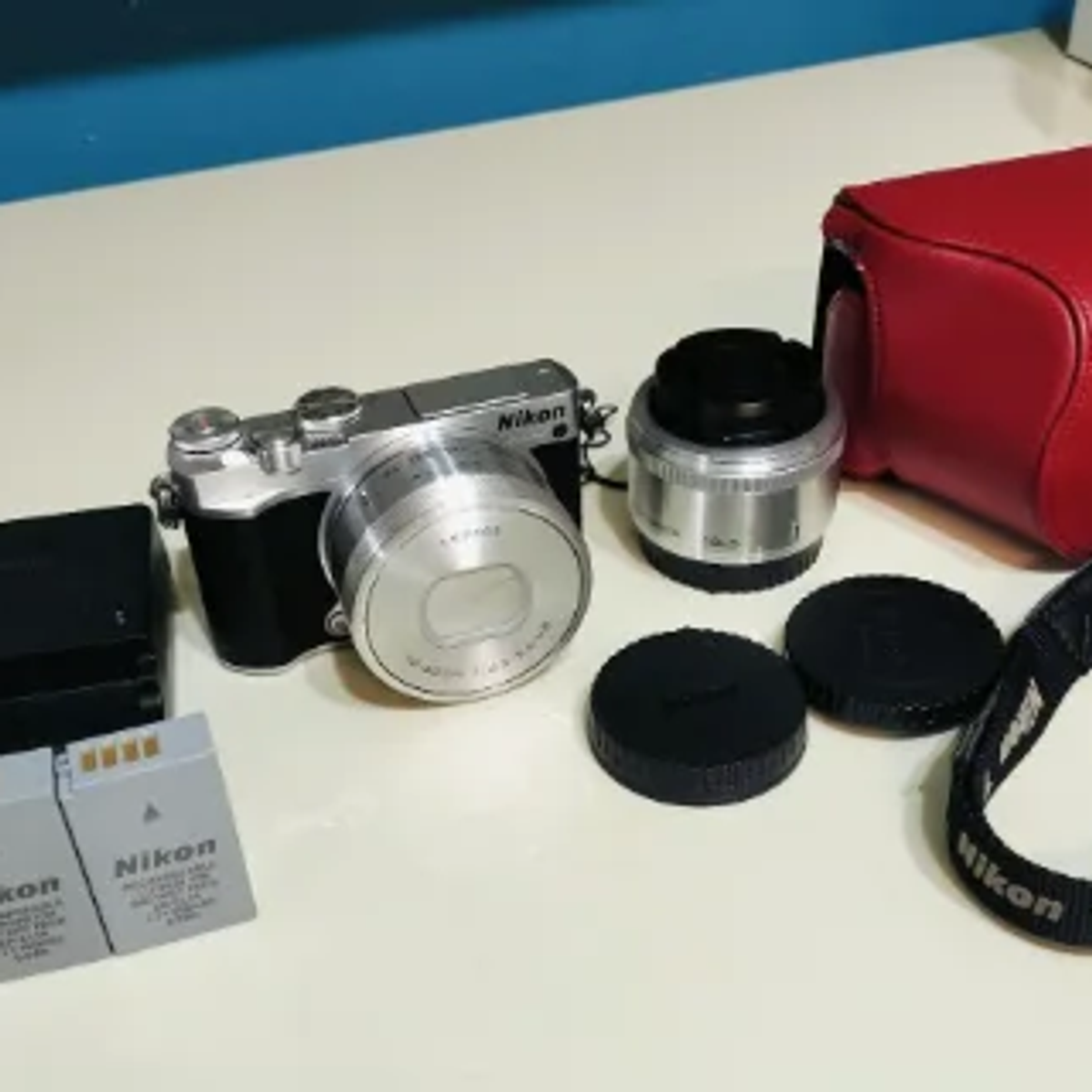 Nikon 1 J5 Mirrorless Interchangeable-Lens Camera with Double Lens and New Battery | Cameras | Leipzig | Ad gallery (SEO) | 1