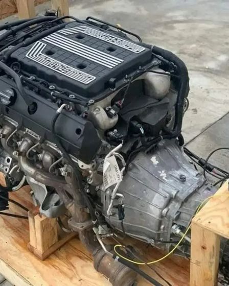 6.2L LT4 Supercharged V8 engine paired with 6-speed manual transmission complete Plug and Play | Auto parts | Vienna | 2