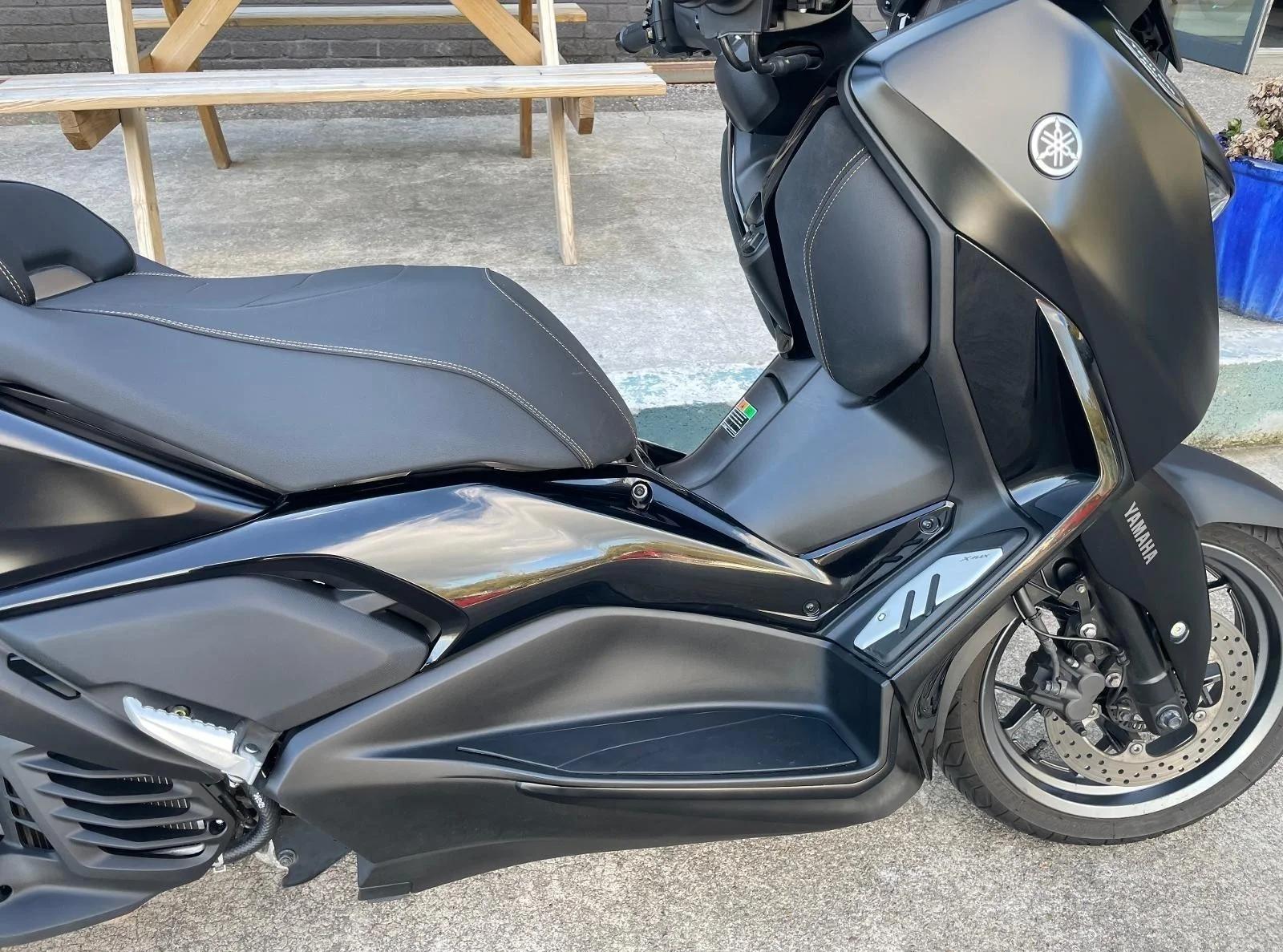 Yamaha X-Max 125 Tech Max uit 2024 in zwart | Motor vehicles | Amsterdam | 3
