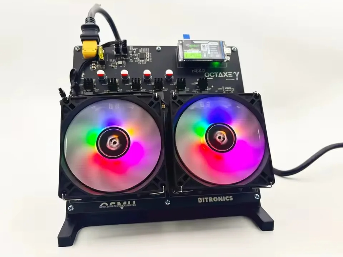 NerdOCTAxe 12Ths High Perform Mute Dual Fan Bitcoin Home Solo Miner 200W | Components for PC and laptops | Berlin | Ad gallery (SEO) | 2