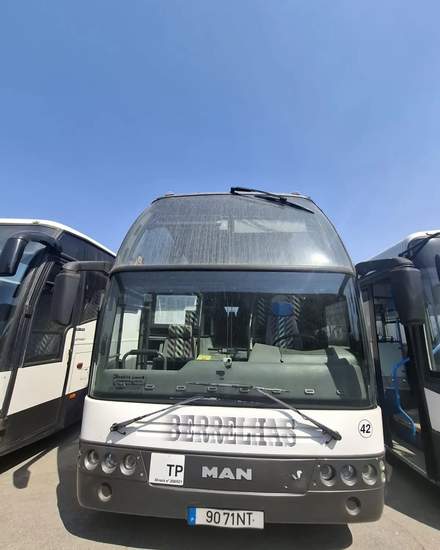 Selling MAN Bus with negotiable price | Buses | Porto | 1