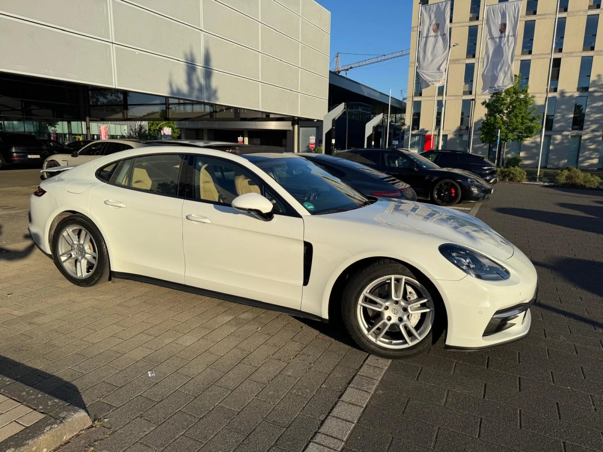 2018 Porsche Panamera | Porsche | Berlin | Ad gallery (SEO) | 2