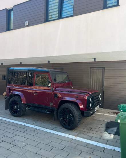 Land Rover Defender 90 – Urban Automotive Spec – UK RHD – Fully Upgraded | Motor vehicles | Brasov | 1