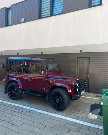Land Rover Defender 90 – Urban Automotive Spec – UK RHD – Fully Upgraded | Motor vehicles | Brasov | 1
