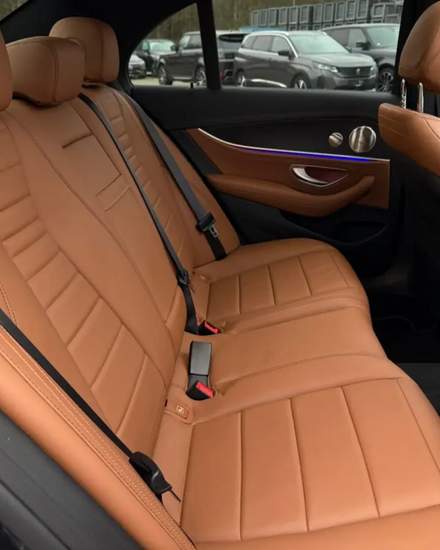 Mercedes-Benz E 300e AMG Line - Hybride - Automatique - 333 hp - 92.193 km | Mercedes-Benz | Lyon | 6