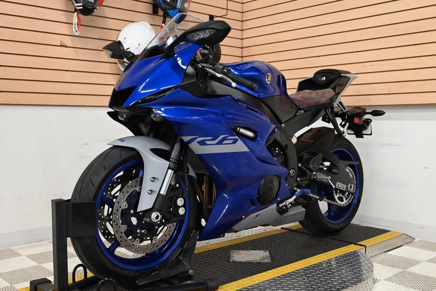 2020 YAMAHA R6 ...... Contact me on WhatsApp: +447833483811 | Motor vehicles | Manchester | 4