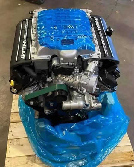 Dodge 6.2L Supercharged HEMI V8, paired with ZF 8HP90 8-speed automatic transmission Ready To Run | Dodge | Bristol | 5