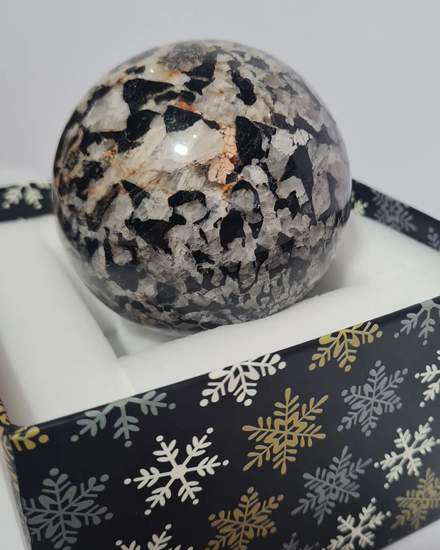 Sphère Merlinite Cristal 7,5 cm – Pierre Naturelle Unique – Idée Cadeau Noël | Interior items | Lyon | 3