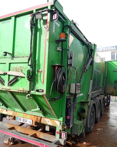 FOR SALE Used FAUN Variopress Waste Container System with HIAB 211 HIPRO Crane | Other equipment and machinery | Malaga | 4