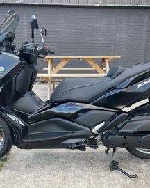 Yamaha X-Max 125 Tech Max uit 2024 in zwart