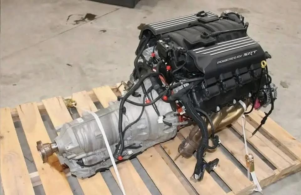 Buy Dodge 6.4L SRT Hemi (392 ci) V8 engine paired ZF 8HP70 8-speed Automatic Transmission For Sale | Dodge | Stuttgart | 2