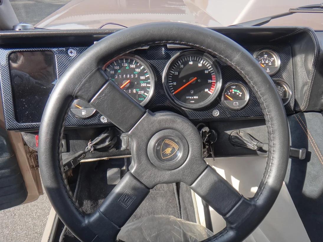 Selling Lamborghini LM 002 1988 | Lamborghini | Monaco-Ville | 6