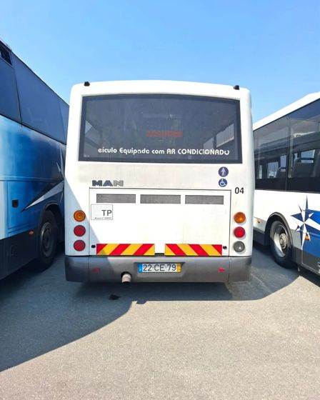Selling MAN Bus with negotiable price | Buses | Porto | 3