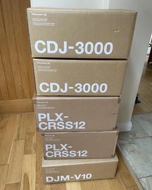 Pioneer CDJ 3000 x 2, Pioneer PLX-CRSS12 x 2, Pioneer V10 Mixer