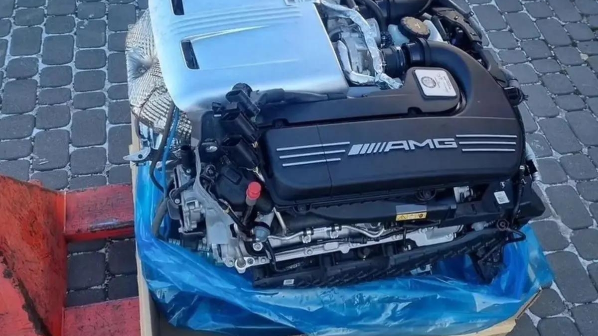 Motore AMG M177 4.0 V8 biturbo Completo di accessori plug and play | Mercedes-Benz | Bologna | Ad gallery (SEO) | 3