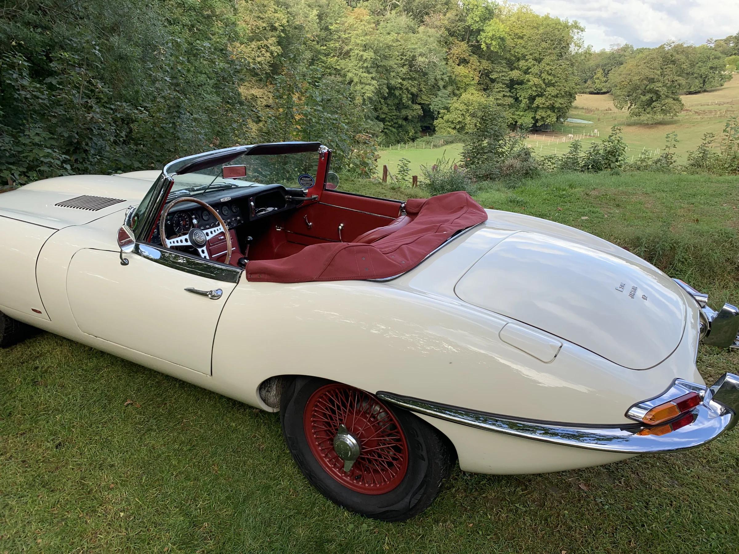 Selling  Jaguar E type 4,2 | Jaguar | Lyon | 5