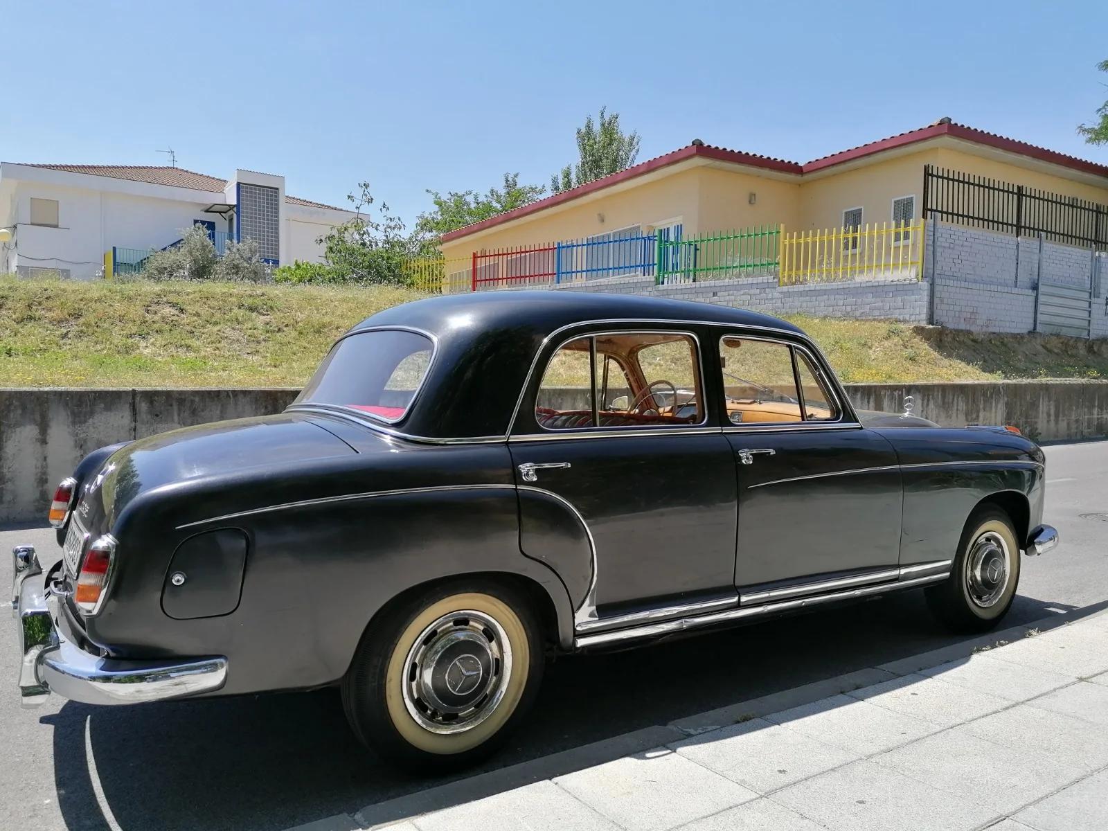 Mercedes 220S Ponton | Mercedes-Benz | Madrid | 3