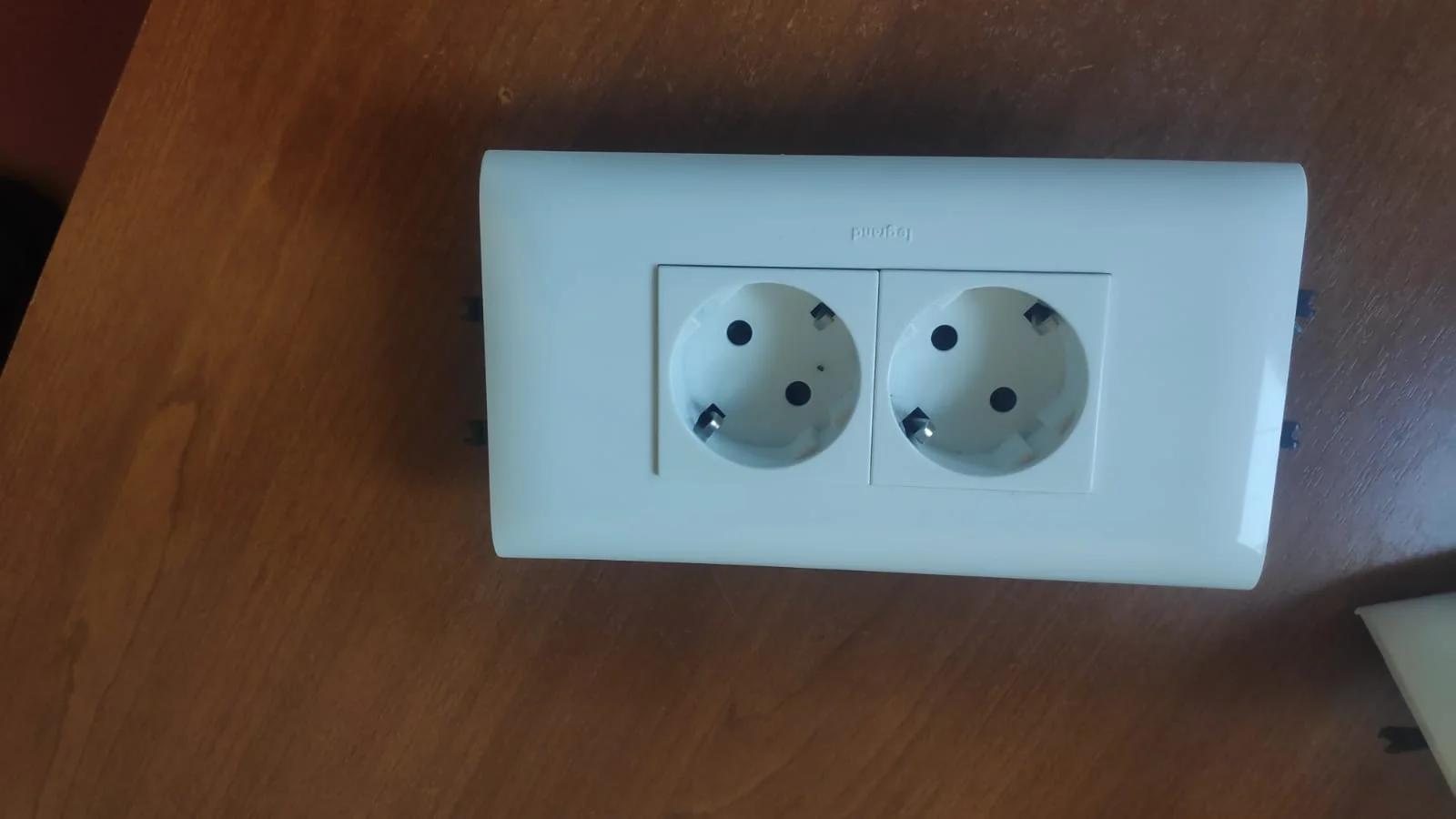 Double sockets/outlets Legrand for parapet trunking systems – complete set | Electricity | Zagreb | 4
