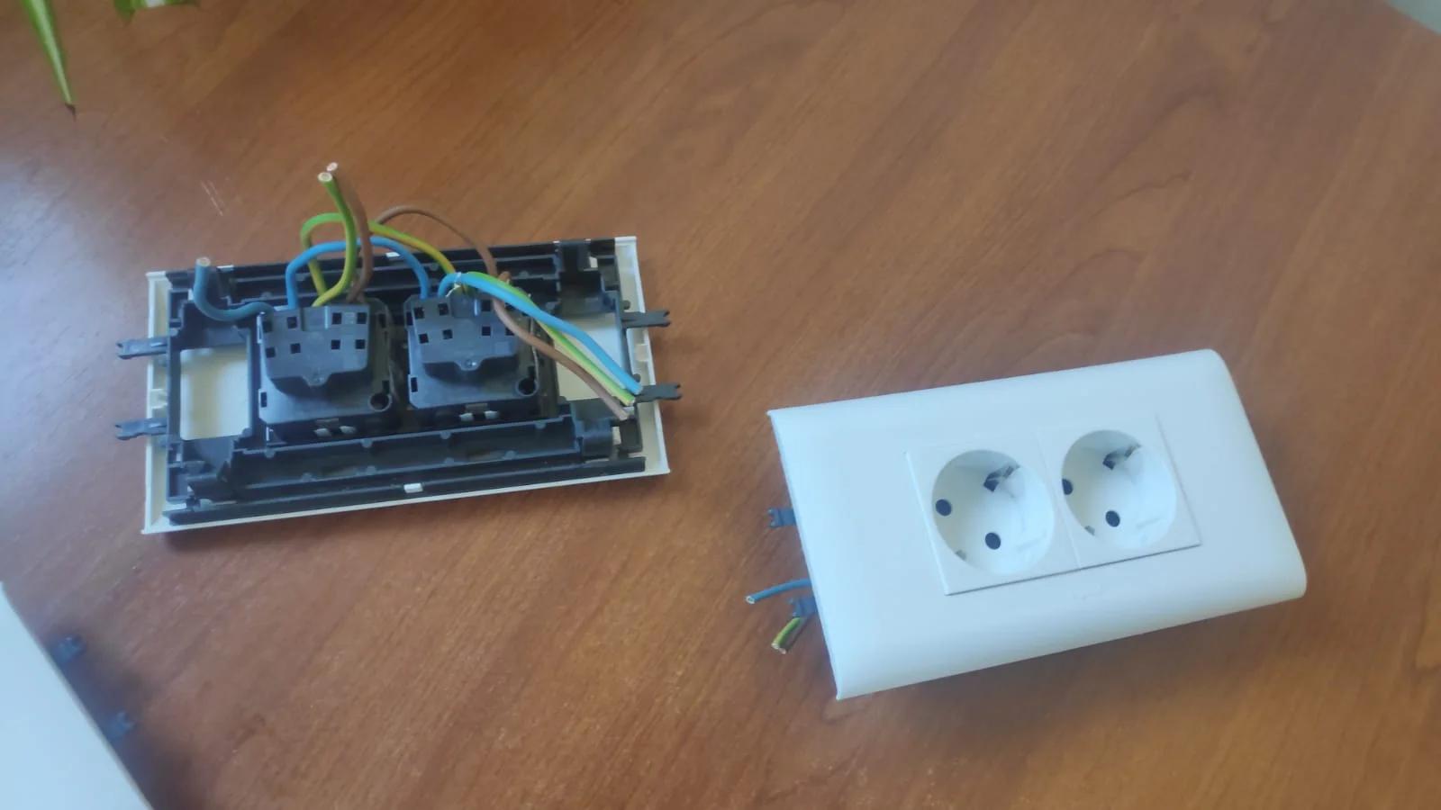 Double sockets/outlets Legrand for parapet trunking systems – complete set | Electricity | Zagreb | 6