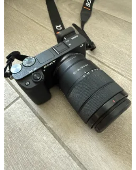 Sony Alpha a6300 mirrorless camera with E 18-135mm zoom lens + accessories | Cameras | Cologne | 1