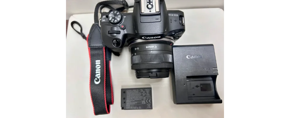 Canon EOS R100 DSLR Camera with 18-45mm Lens