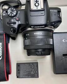 Canon EOS R100 DSLR Camera with 18-45mm Lens