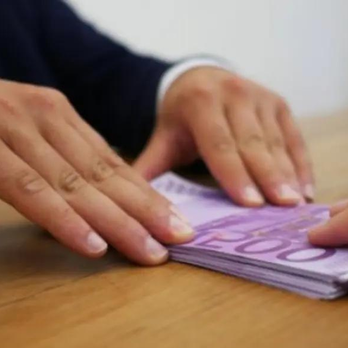 Servizio di ordine finanziario | Other Services | Milan | 1