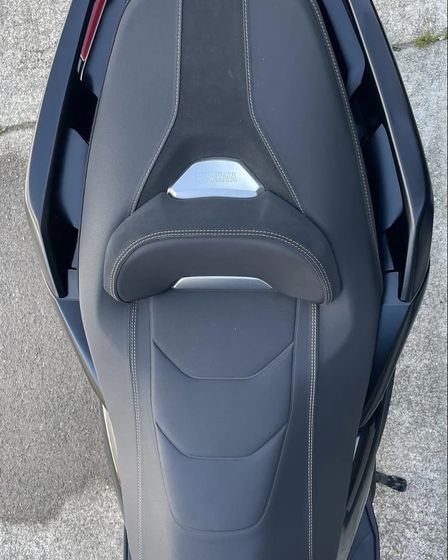 Yamaha X-Max 125 Tech Max uit 2024 in zwart | Motor vehicles | Amsterdam | 2
