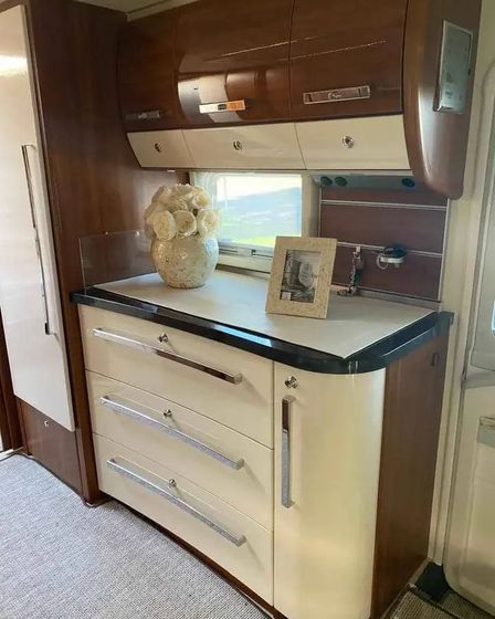 Camping-car familial – Parfait pour vacances & aventures | Camping Gear | Cologne | 3