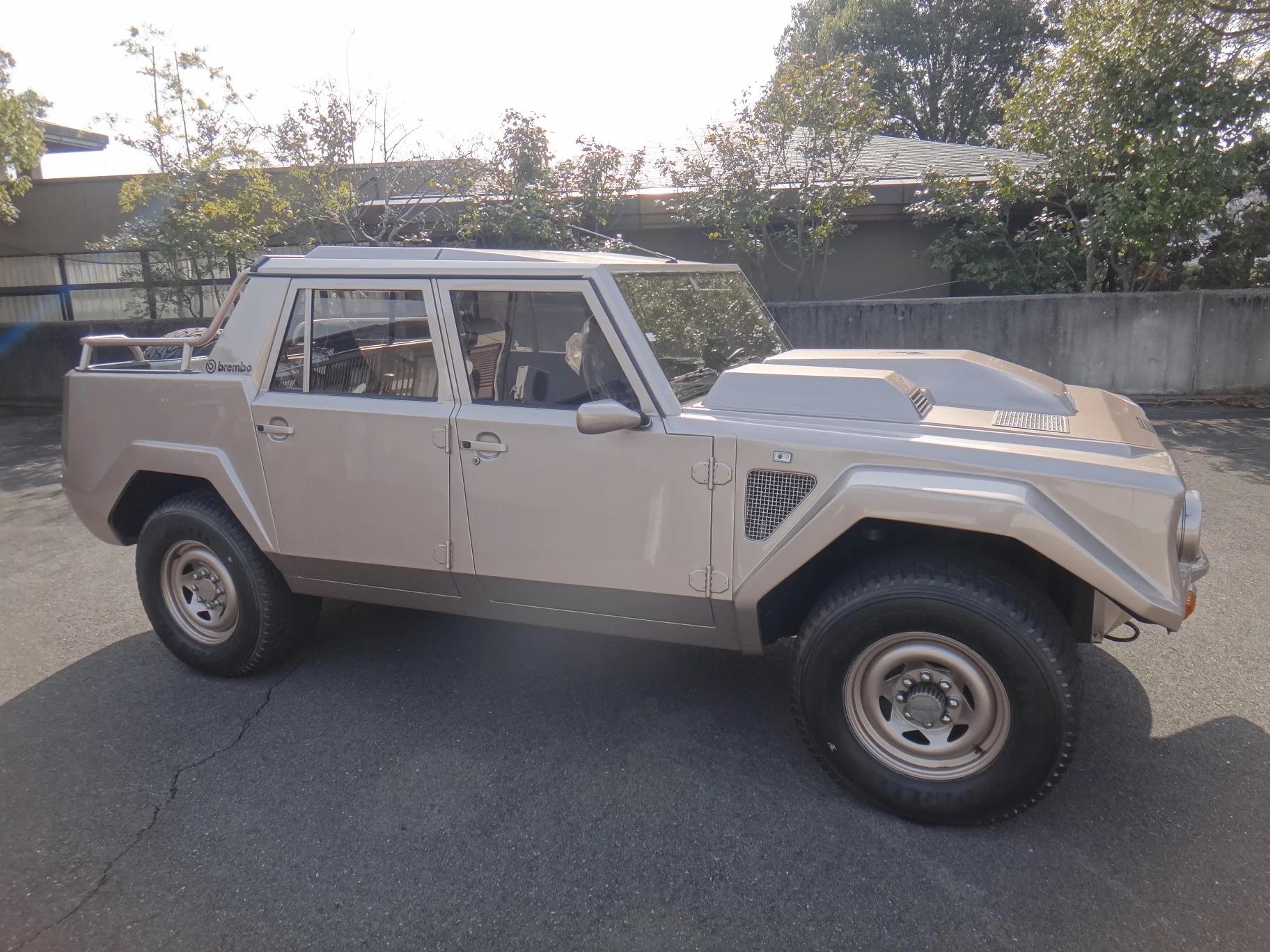 Selling Lamborghini LM 002 1988 | Lamborghini | Monaco-Ville | 2
