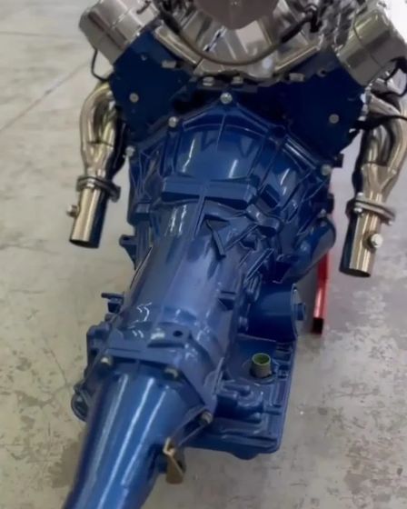 High Performance V8 Engine with Automatic Transmission | Machine-building equipment | Dudelange | 6