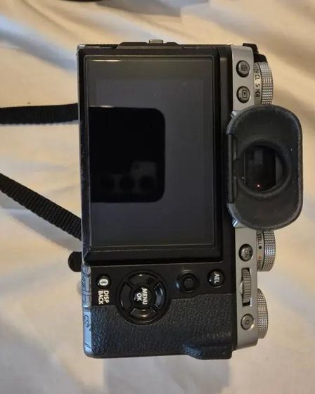 Fujifilm X-T5 & lens XF 16-80mm & flash EF-X8 | Cameras | Milan | 3