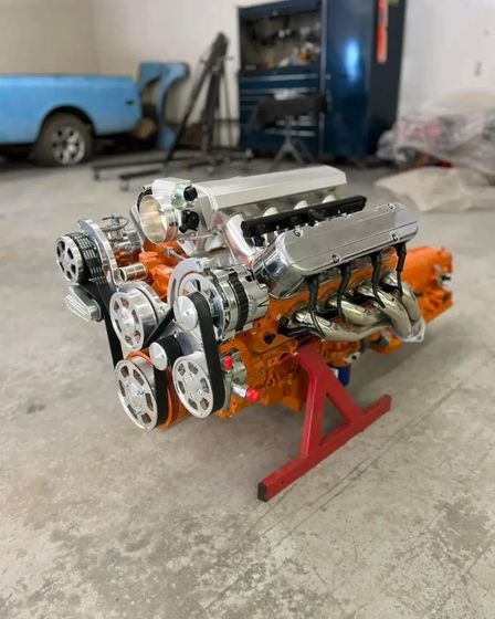 High Performance V8 Engine with Automatic Transmission | Machine-building equipment | Dudelange | 3