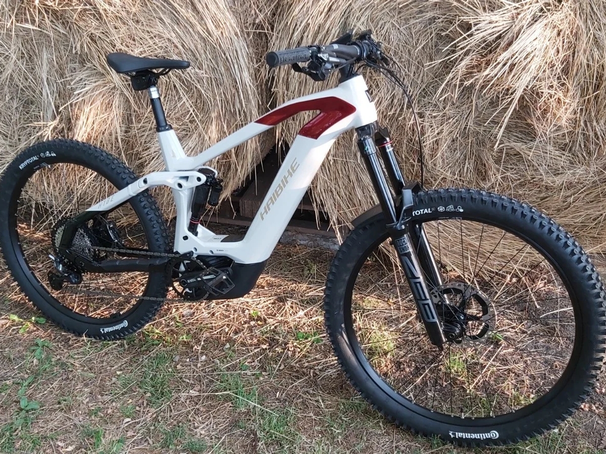 Haibike Hybe 9 XTR 2025 - Carbon e-bike mountainbike | Electric bicycles | Amsterdam | Ad gallery (SEO) | 2