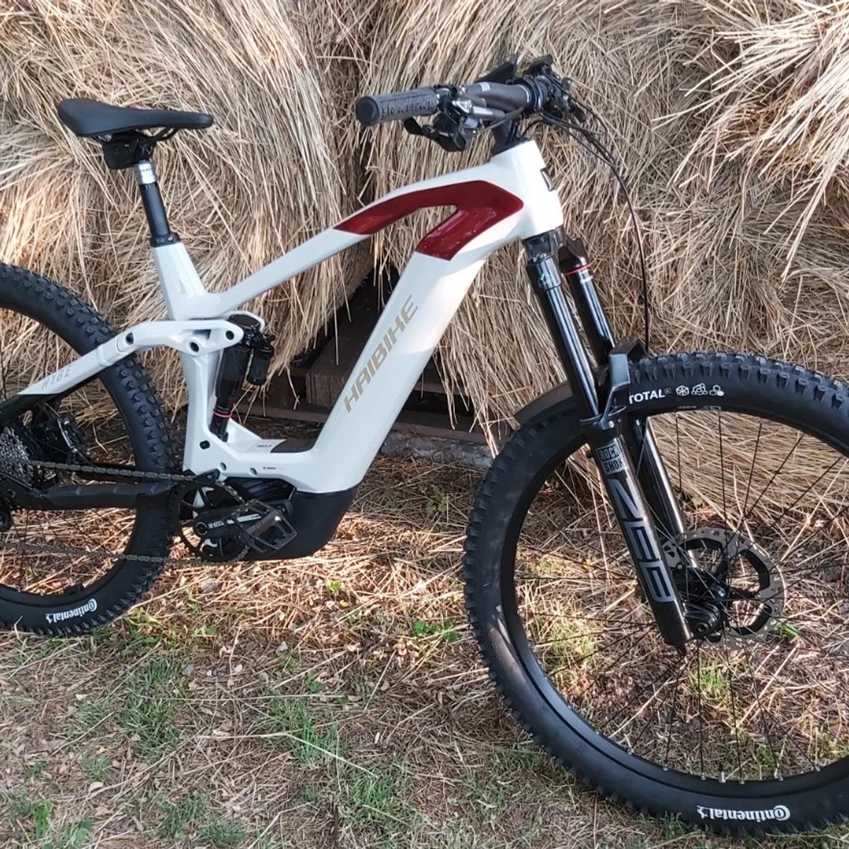 Haibike Hybe 9 XTR 2025 - Carbon e-bike mountainbike | Electric bicycles | Amsterdam | Ad gallery (SEO) | 1
