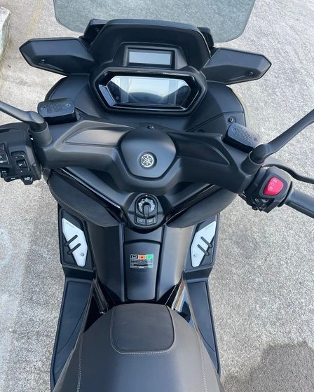Yamaha X-Max 125 Tech Max uit 2024 in zwart | Motor vehicles | Amsterdam | 4