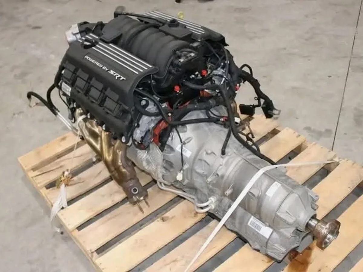 Buy Dodge 6.4L SRT Hemi (392 ci) V8 engine paired ZF 8HP70 8-speed Automatic Transmission For Sale | Dodge | Stuttgart | Ad gallery (SEO) | 2