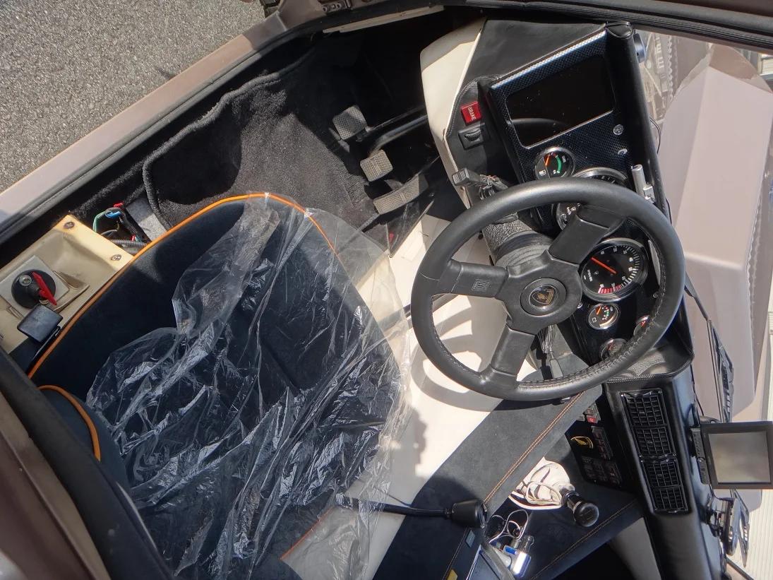 Selling Lamborghini LM 002 1988 | Lamborghini | Monaco-Ville | 5
