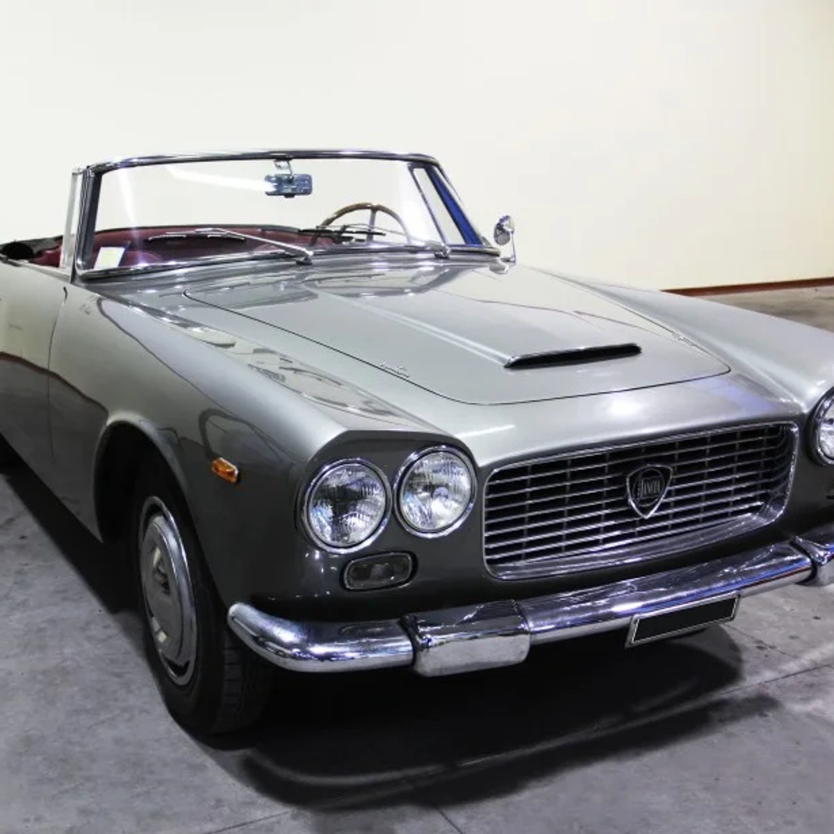 Selling Lancia Flaminia | Lancia | Milan | Ad gallery (SEO) | 1