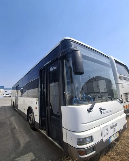 Selling MAN Bus with negotiable price | Buses | Porto | 5