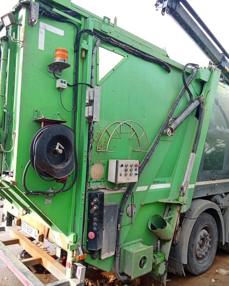 FOR SALE Used FAUN Variopress Waste Container System with HIAB 211 HIPRO Crane | Other equipment and machinery | Malaga | 3