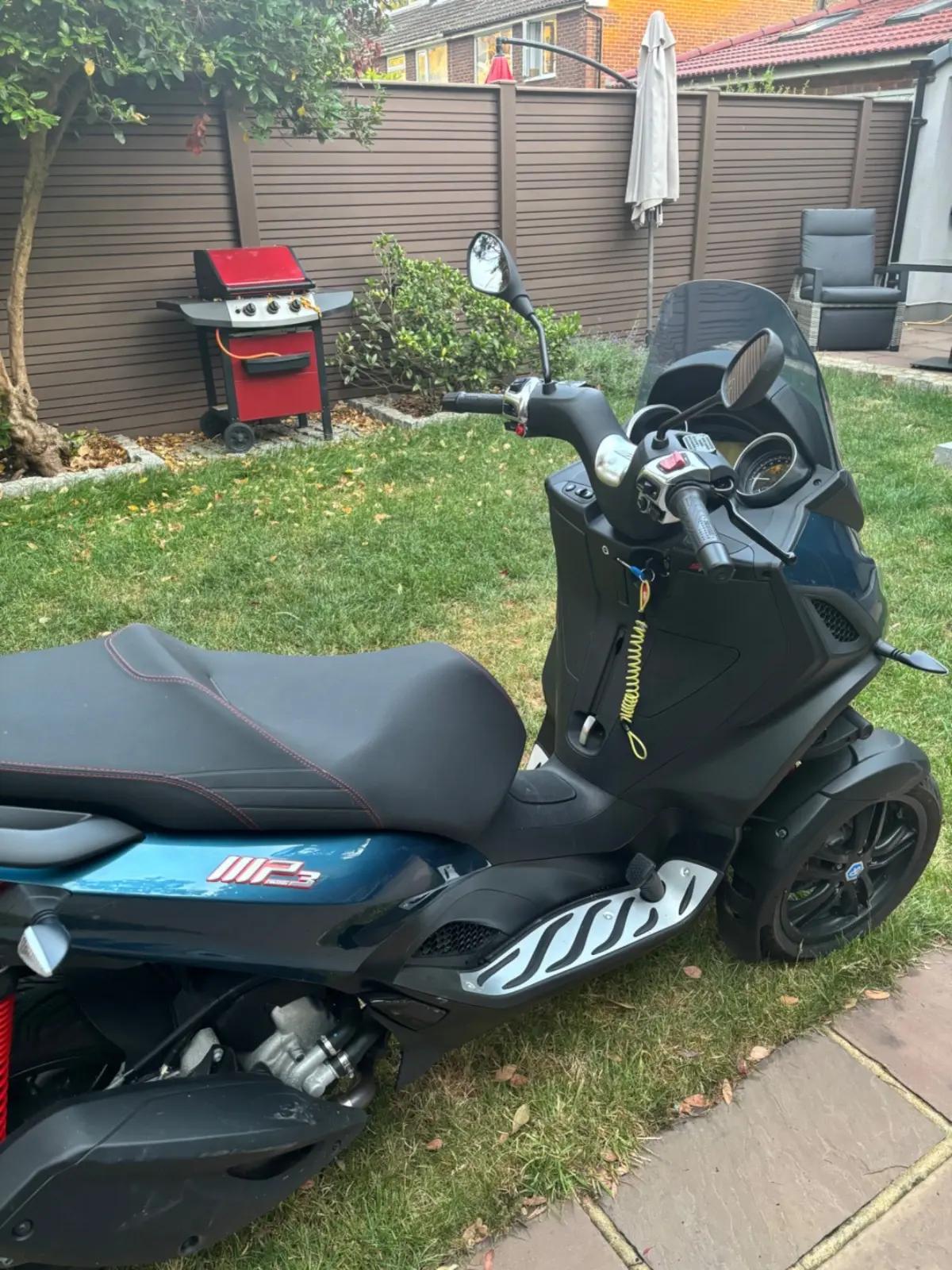 2024, Piaggio MP3 300 HPE Sport - SPOED! | Motor vehicles | Amsterdam | 2