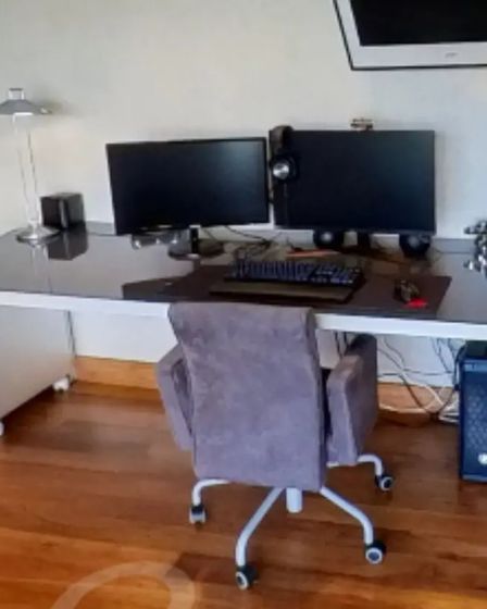 Office with chairs | Other furniture and interior items | Athens | 1