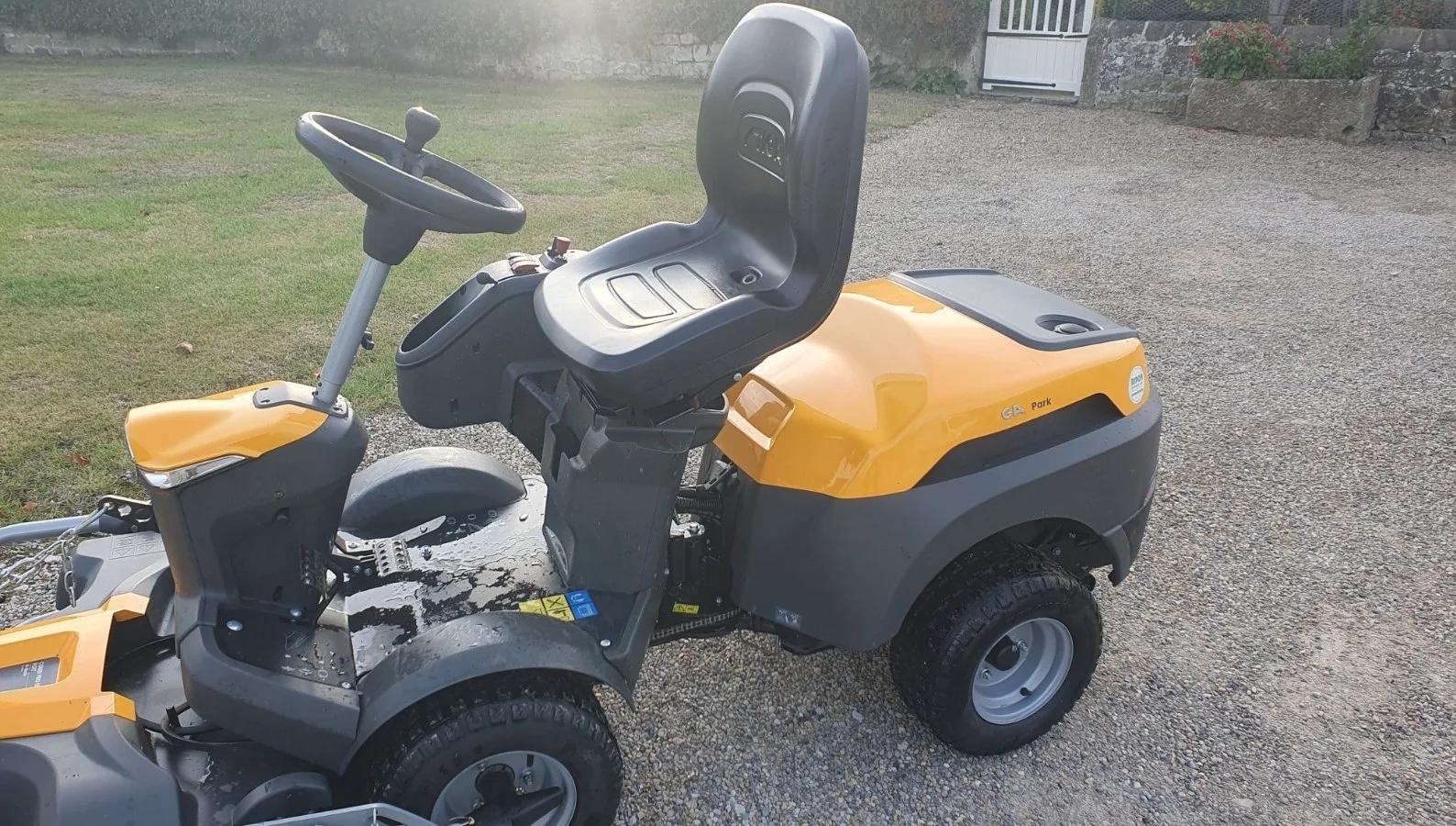 Stiga 700WX 4WD uit 2025, slechts 25 uur gebruikt | Garden equipment | Rotterdam | 3