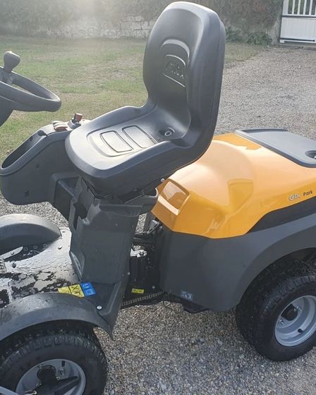 Stiga 700WX 4WD uit 2025, slechts 25 uur gebruikt | Garden equipment | Rotterdam | 3