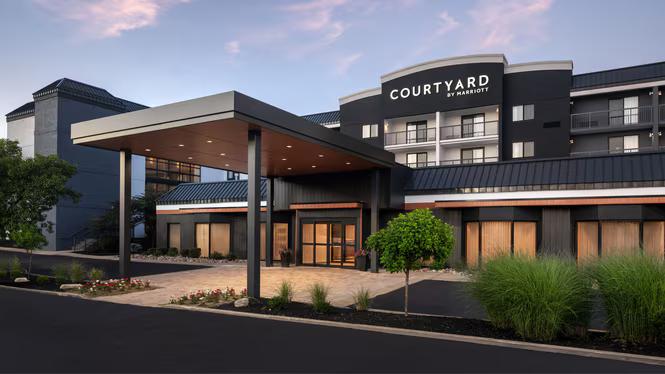 Courtyard by Marriott Beachwood