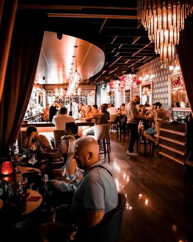 Browns Cocktail and Gastrobar