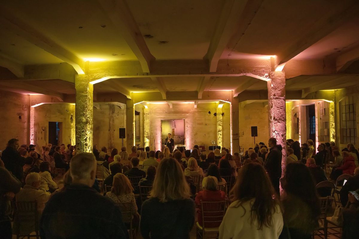 Kultúrny večer v bývalej Stoličkovej továrni