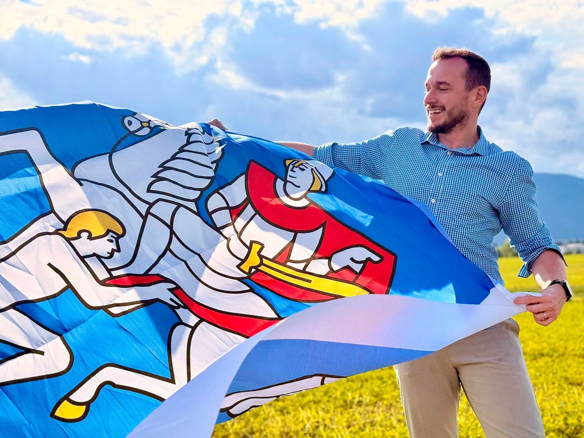 Výhody nezávislosti od politických strán