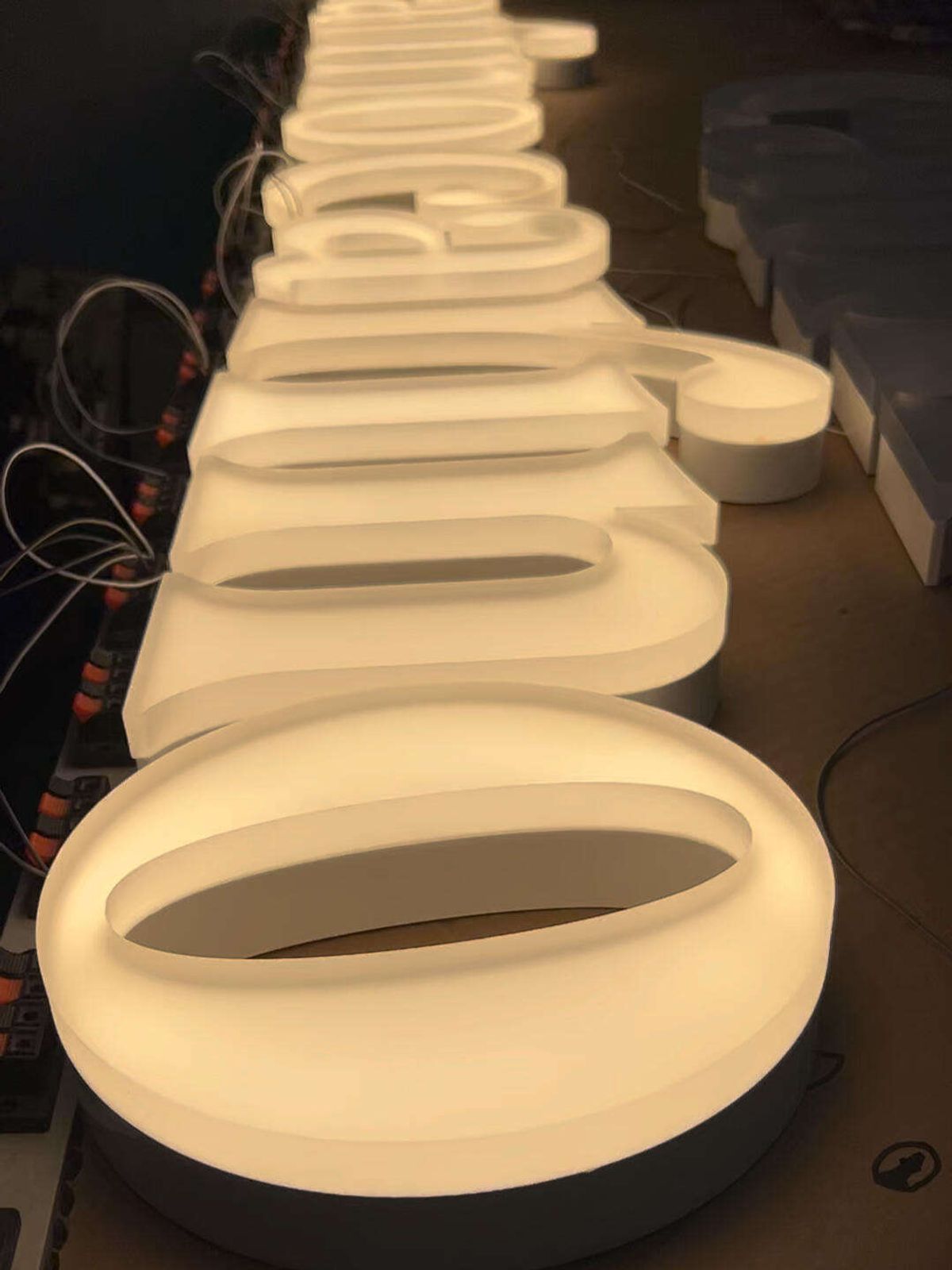 3D Acrylic LED Illuminated Customizable Letters for Signage with Wall Mount Installation
